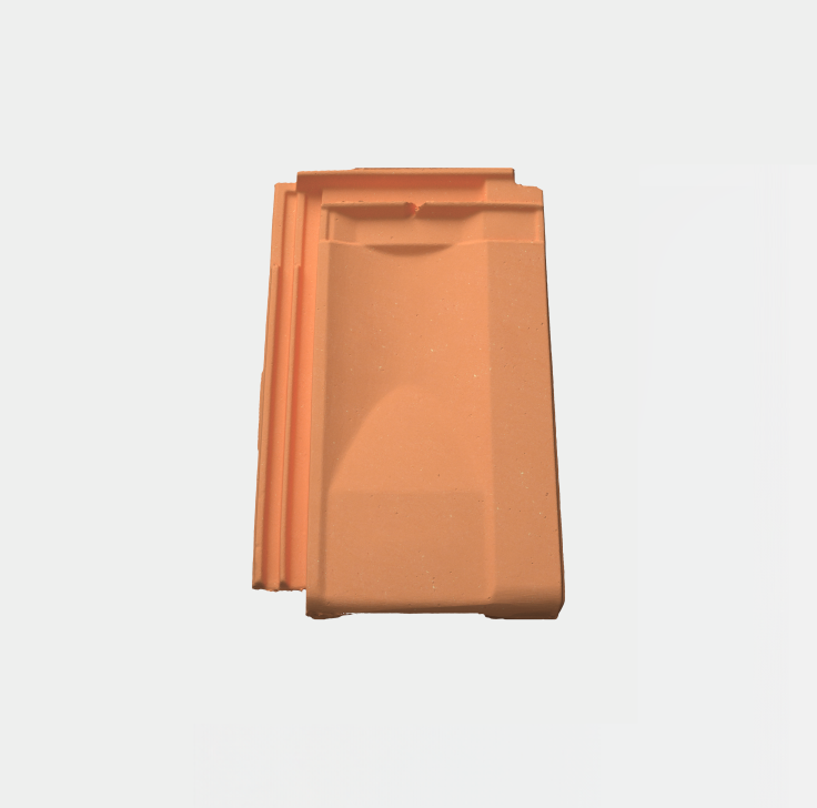 Orangefarbene Dachziegel auf hellem Hintergrund.